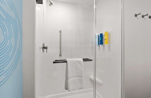 Portland Hotel | Tru by Hilton Portland Airport