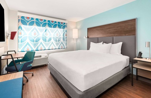 Portland Hotel | Tru by Hilton Portland Airport