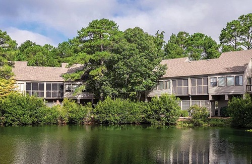 Fairfield Harbour House | Tryon Palace, Neuse River, Birthplace of Pepsi