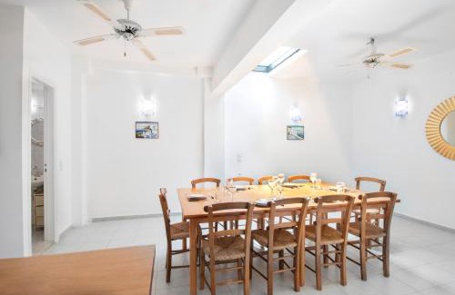 Elounda Villa | Tsifliki Beachfront Retreat