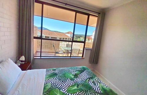 Greenway Apartment | Tuggeranong Short Stay #08C - Sleeps 6