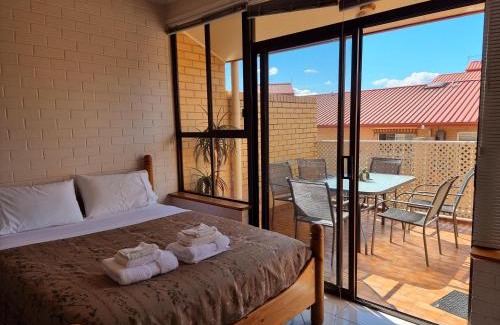 Greenway Apartment | Tuggeranong Short Stay #10 - Sleeps 6