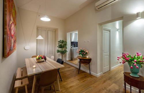 Roman Ghetto House | Tula Inn