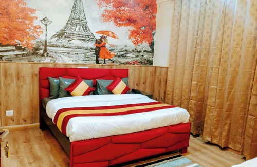 Gurugram Bed & Breakfast | Tulip Residency