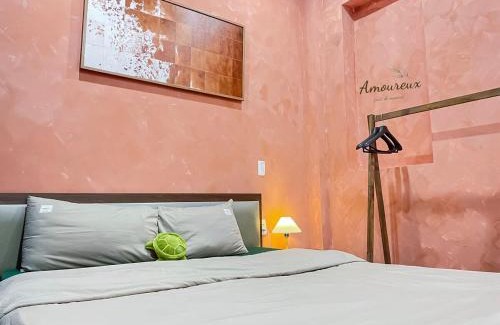 Dich Vong Hau Apartment | Tulip Room - Amoureux Homestay