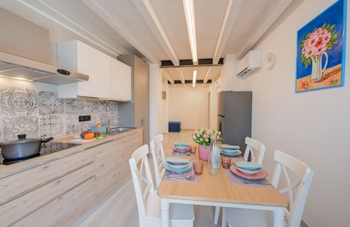 Salionze Apartment | Tulipano Apt - Palazzo Palermo 1817, Salionze, Italy