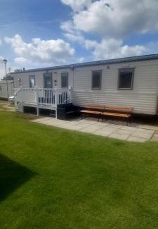 Winestead Other | Tunstall J&D Caravan on the East Coast