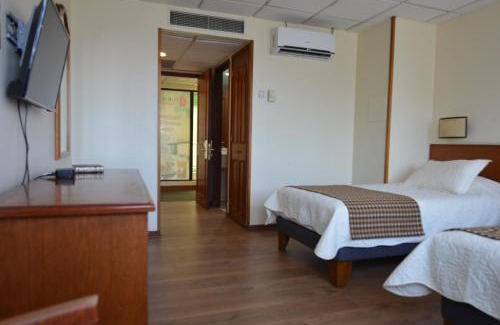 Las Rejas Hotel | Tur Hotel Santiago