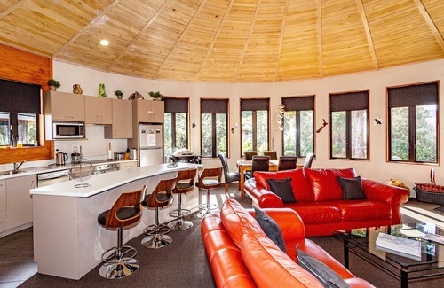 Ohakune Cottage | Turoa Yurt - Ohakune Holiday Home