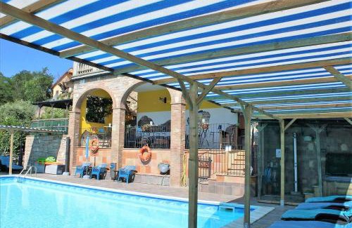 Montecastelli Villa | Tuscan Farmhouse with 7 Apartments for max 30 persons