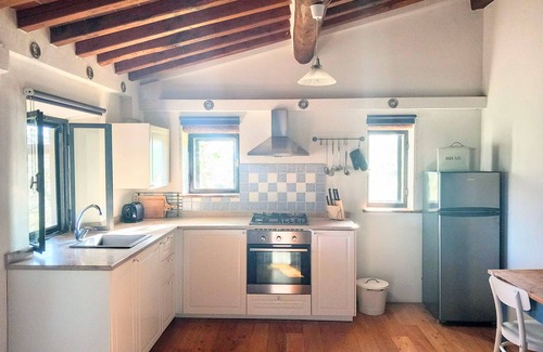 San Macario In Monte Apartment | Tuscan Hideaway with Views and Pool