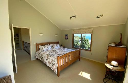 Tata Beach House | Tuscan Villa with Sea Views in Golden Bay