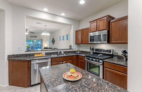 Norterra House | TVs All BRs, Htd POOL, Fire Pit, Paradise for Hikers/Bikers/Golfers