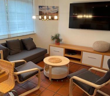 Kaltenweide House | Twenge Retreat - Haus Nähe Stadt und Flughafen mit Garten, 3 Zimmer, TV, Küche, Bad und Netflix