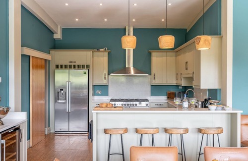 Richmond Cottage | Twenty One - a lodge that sleeps 12 guests in 6 bedrooms