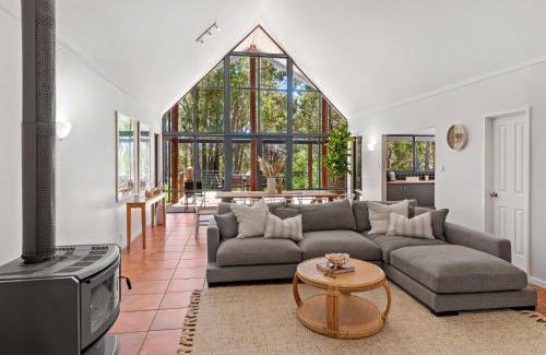 Quindalup House | Twilight Ridge - Situated on 2 acres of pristine bushland, Twilight Ridge offers both privacy and space
