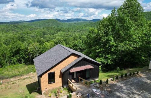 Saluda House | Twilight Timber at Saluda Mountain Retreats