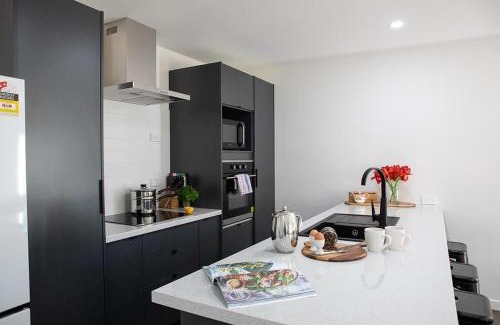 Lynmore House | Twin Camellias