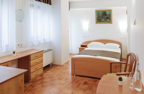 Zrece House | Twin or Double Room 206
