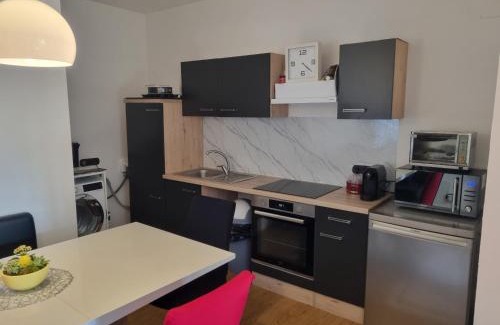 Hochleithen Apartment | TWO Self-Check-In, 3km freeway, Free-Parking Playstation