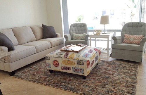 Hillsboro Beach Apartment | Two Bedroom Apartment #207/209