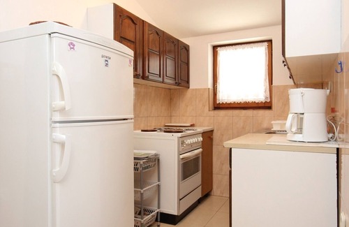 Zdrelac Apartment | Two bedroom apartment with terrace and sea view Ždrelac, Pašman (A-8298-a)