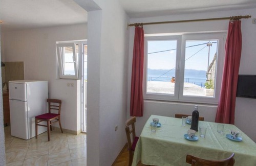 Brist Apartment | Two Bedroom Apartment with Terrace