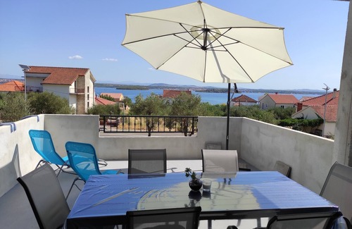 Kraj Apartment | Two bedroom apartment with terrace and sea view Tkon, Pašman (A-19127-a)