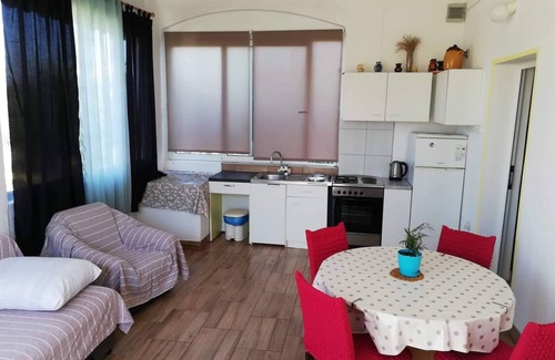 Tkon Apartment | Two bedroom apartment with terrace and sea view Tkon, Pašman (A-5827-b)