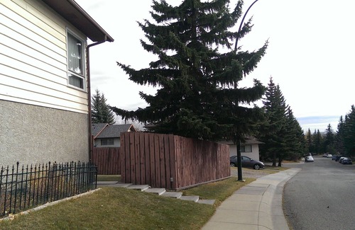 Northwest Calgary House | Two bedroom unit for 5 guests in Edgemont North West of Calgary