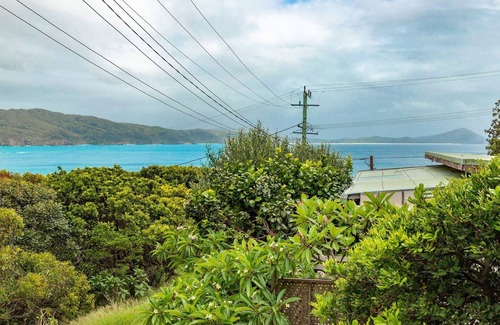 Seal Rocks House | Two Many Birds - Seal Rocks