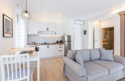 Psathopirgos Apartment | Two Olive Trees - "Root" Apartment