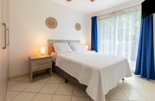 Coco House | Two Palms Ground Floor Unit Across From Beach