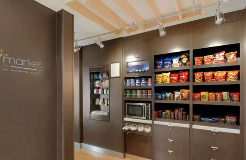 Downtown Village House | TWO Relaxing Units Short Drive to Balboa Pier! Swimming Pool, Pet-friendly!