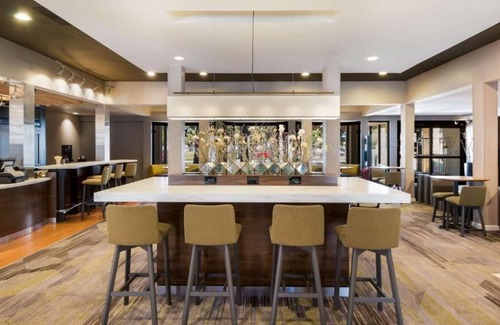 Downtown Village House | TWO Relaxing Units Short Drive to Balboa Pier! Swimming Pool, Pet-friendly!