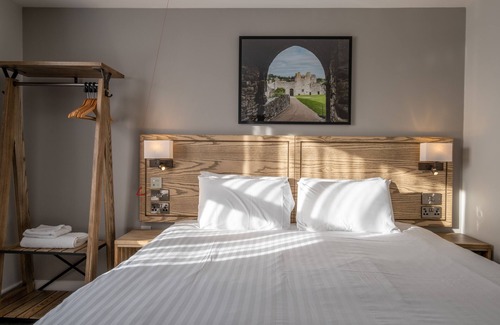 Chepstow Hotel | Two Rivers, Chepstow by Marston’s Inns