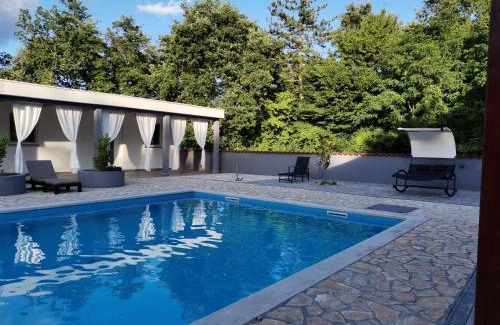 Potpican Apartment | two studio apartmans whit big pool