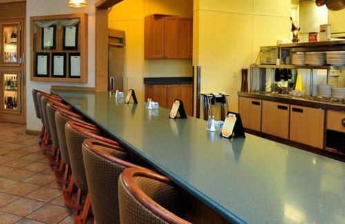 Altamont House | TWO STYLISH UNITS FOR 8! POOL, PARKING!