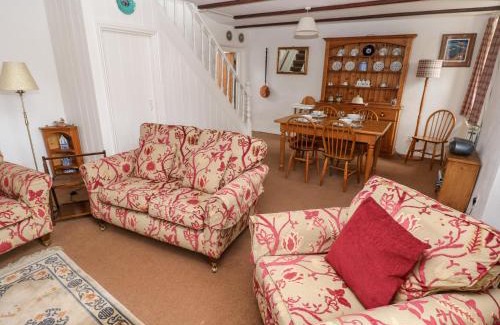 Haverfordwest House | Ty Canol