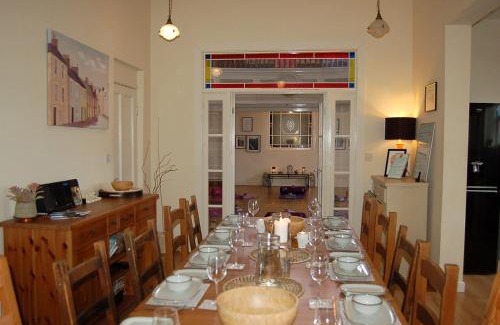 Tywyn House | Ty Capel in Tywyn
