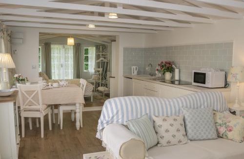 Holywell House | Ty Hafan