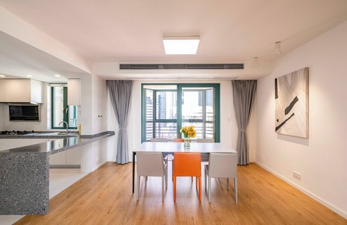 Xujiahui Bed & Breakfast | Tyms Spacious 4BR 2BA Apt Xujiahui
