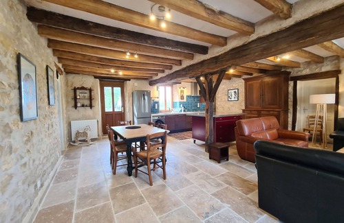Etrechet Cottage | Typical house in Berry with fiber and private yard