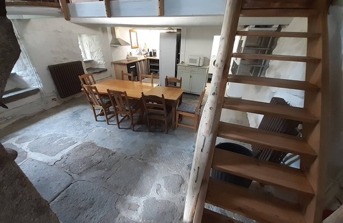 Laval-Atger Villa | Typical Lozère house near Lac de Naussac