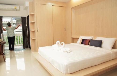 Warin Chamrap Hotel | U Duay Gan Garden Home