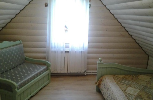 Optina Pustyn House | U Sten Optinoi