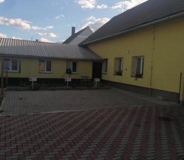 Cerncice House | Ubytování Louny