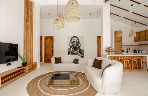 Penestanan Villa | Udara by EVDEkimi - Spacious 4BR Pool villa with Lush garden at Artistic Center of Ubud