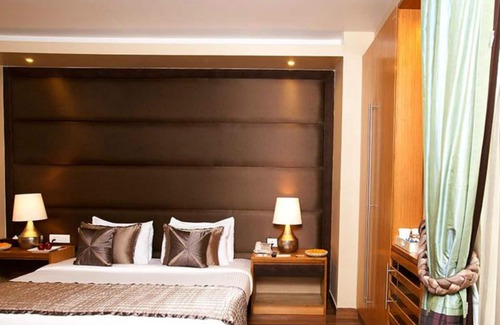 New Delhi Hotel | Udman Panchshila Park by Ferns N Petals