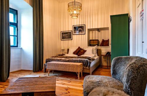 Cristuru Secuiesc Bed & Breakfast | Ugron Castle Fiatfalva